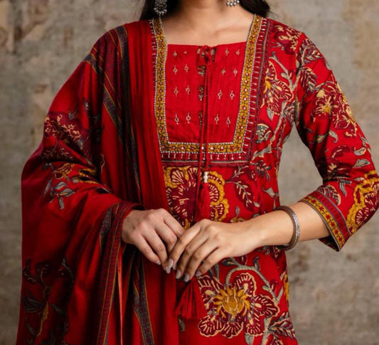 Red Handcrafted Cotton Kurta Set 